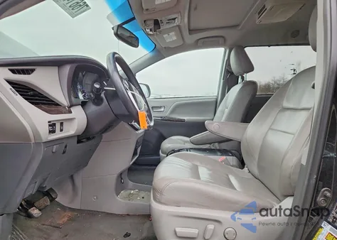 2016 Toyota Sienna Xle z USA, uszkodzony, nr VIN 5TDYK3DC6GS757480